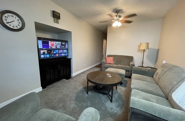 All-inclusive Single Level 3 Bedroom Apartment w/ Full Bath, & Equipped Kitchen
