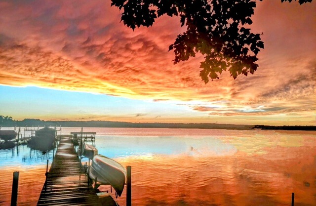 Hermosa cabaña nueva en el lago Balsam! 5500 SF! 75 minutos de MSP! Acogedor y tranquilo