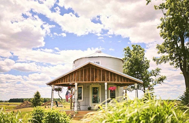 Converted Grain Silo for Unique Glamping Accommodation in Alvin, Illinois