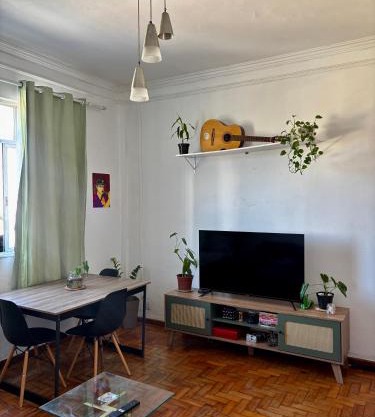 Alugo 1 quarto individual