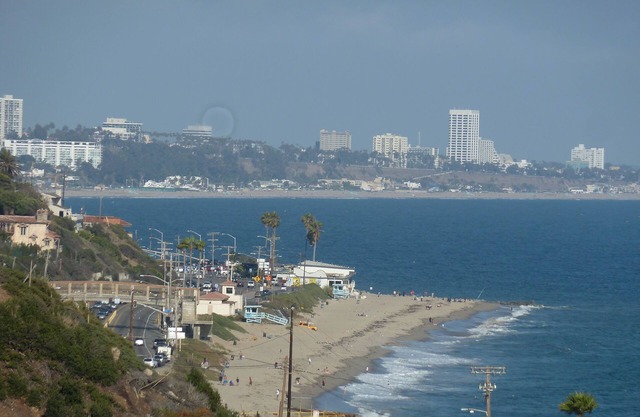 Increíble villa panorámica de 3000 pies cuadrados con vista al mar, a pasos de la playa, capacidad para 12