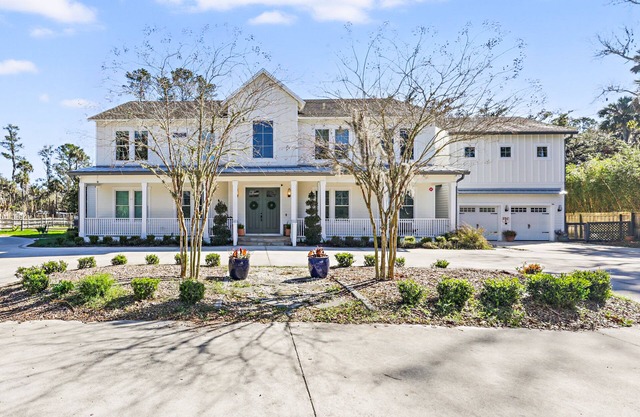 Amazing Coastal Farmhouse Retreat between Ocean & Intercoastal and close to TPC!