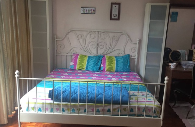 AMAZING MASTER BEDROOM SUITE FOR THE SOPHISTICATED