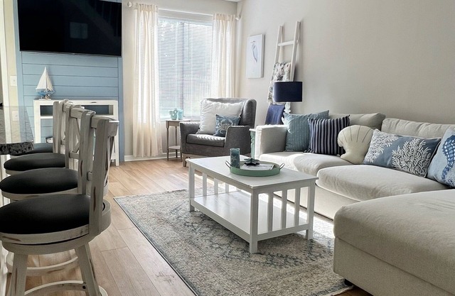 Amelia Island Extended Vacation Rental 1 Block from the Beach!