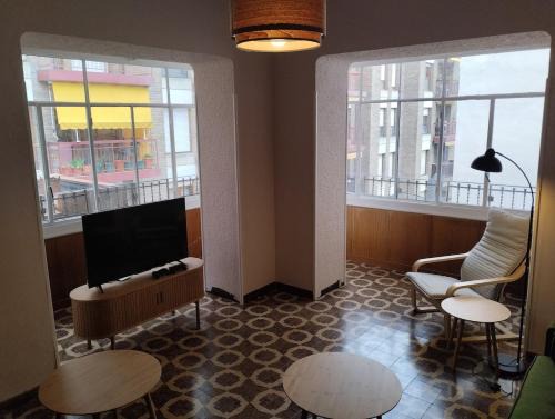 Amplio piso en casa histórica en primera planta