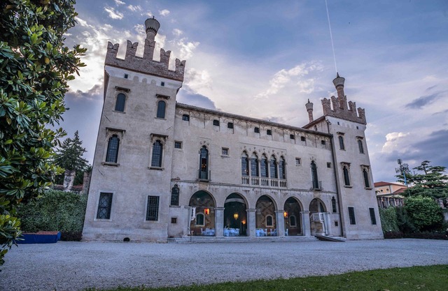 Un antiguo castillo y de prestigio
