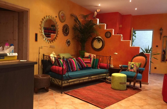 ANDERS vive en Bochum: el apartamento de vacaciones para dos, lleno de color y luz