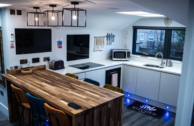 Chestnut Retreat a Stunning Annex Apartment