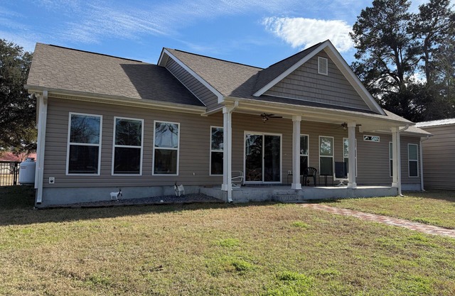 Annie's Place- A great Day at Lake Marion, SC