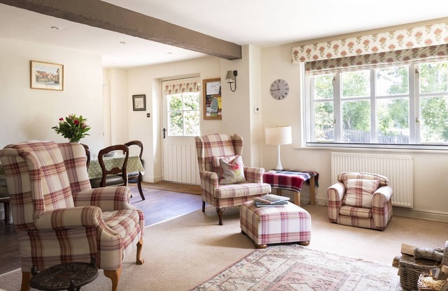 ANVIL COTTAGE - dog friendly cottage set in the rolling North Yorkshire Hills