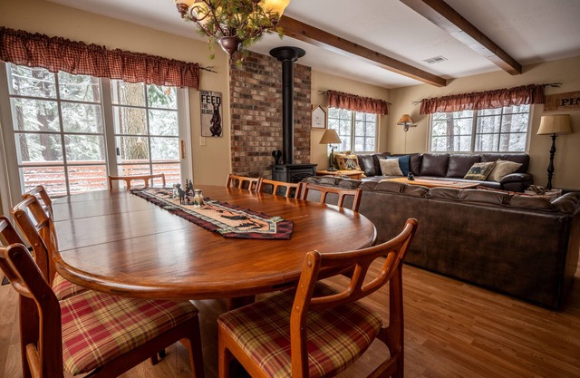 Apache Pines w/ A/C, Decks & Rec Access