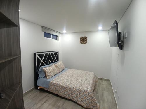 Apartaestudio amoblado, Edificio Avanzzare T2-402