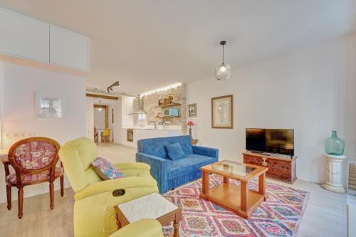 Apartamento Balcón del Arte by Clabao
