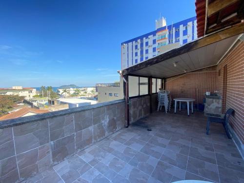 Apartamento com terraço 200m da praia
