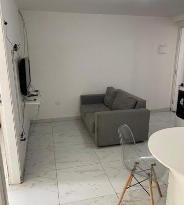 Apartamento mobiliado com 02 quartos em São Paulo Tucuruvi