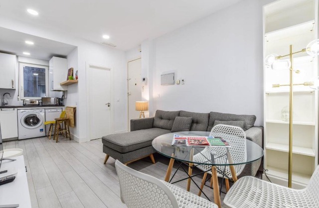 APARTAMENTO NARVAEZ-RETIRO
