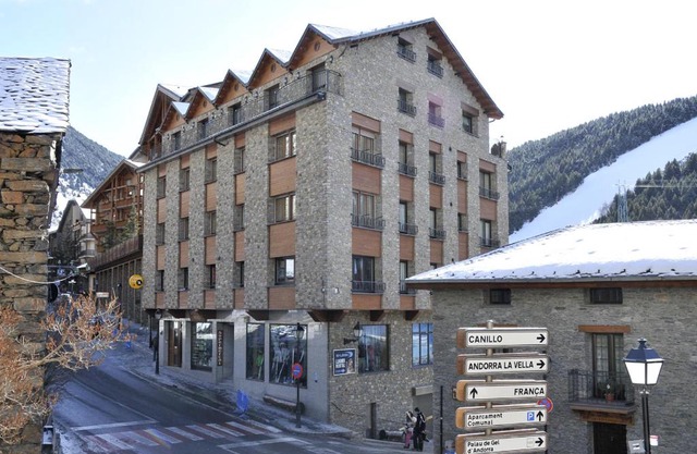 Apartaments Turistics Pirineu