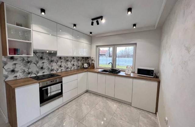 Apartamenty Max House