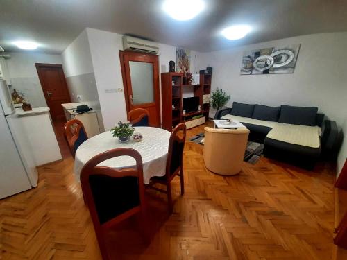 Apartmani Konak 2