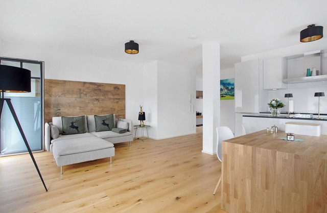 Apartamento 'Design Ferienwohnung Am Chiemsee' con terraza privada, jardín privado y Wi-Fi