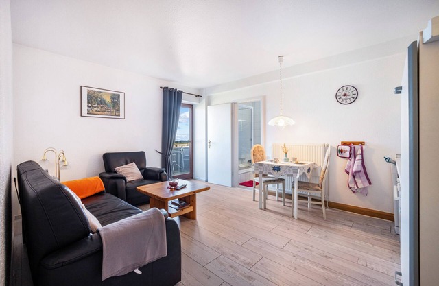 Apartamento '3-raum Fw 1' con jardín compartido, balcón y Wi-Fi