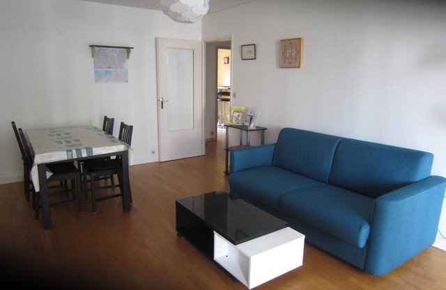 Apartamento a 800 metros de la playa del surco ya 100 metros de la estación