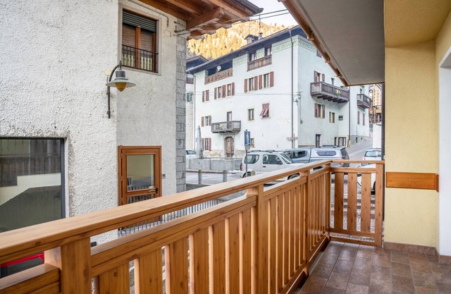 Apartment 'Appartamento Piazzi 1' with Mountain View, Balcony and Wi-Fi