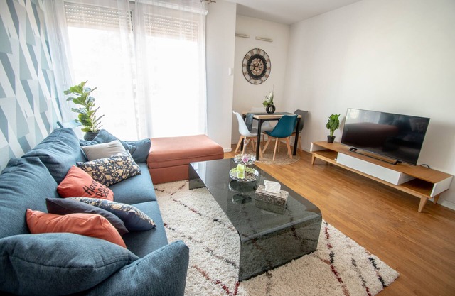 Apartamento 'Appartement Chic Avec Parking Paris' con Wi-Fi