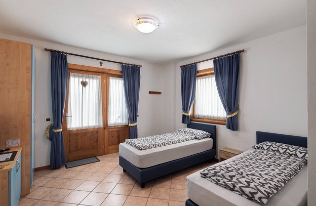 Apartamento "Bait del Pont 52B" con vistas a la montaña, Wi-Fi y jardín