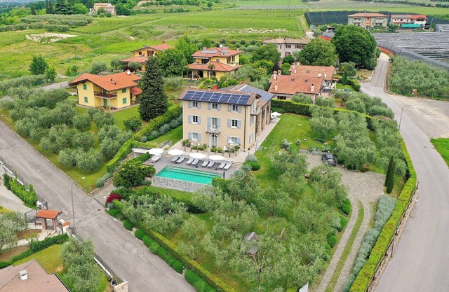 Apartamento 'Biancaleo Colibrì' con piscina compartida, jardín compartido y Wi-Fi