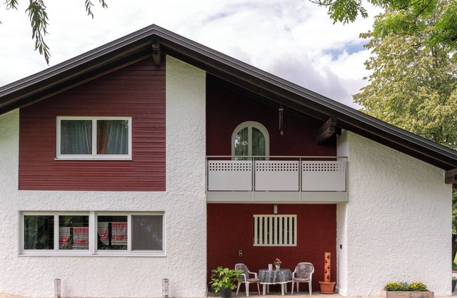 Ferienwohnung Bichler Altötting mit Zwei Separaten Schlafzimmern