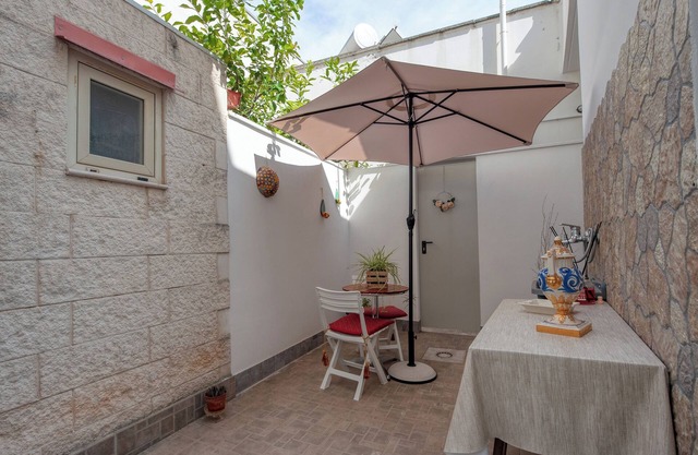 Apartamento 'Casa de los Tíos' con jardín privado, Wi-Fi y aire acondicionado