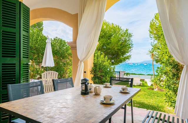 Apartamento 'Casa Faro' con vistas al mar, Wi-Fi y aire acondicionado