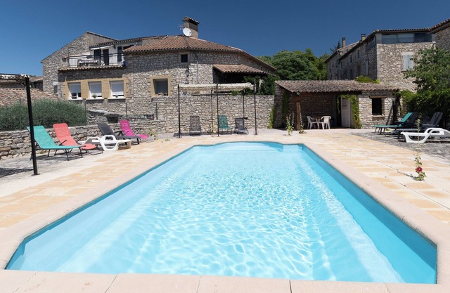 Apartamento 'Chez Mémé De La Maréchale' con piscina privada y Wi-Fi
