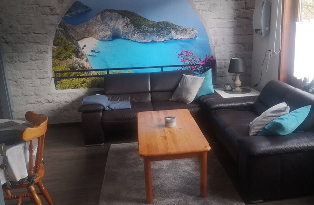 Apartamento 'Diemelblick 2022' con bañera de hidromasaje y Wi-Fi