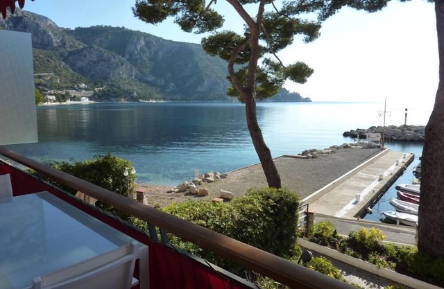 Apartamento en residencia en primera línea frente al mar