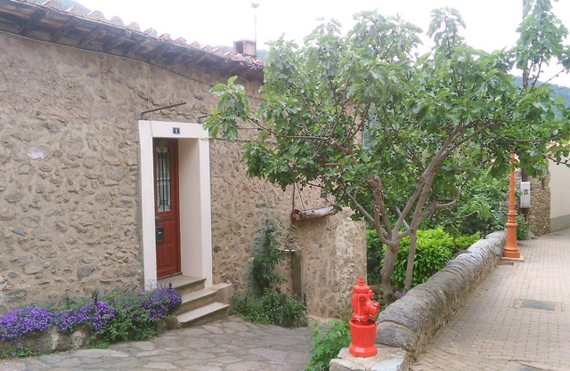 APARTAMENTO para 2 personas / WIFI GRATUITO / Jardín / Old Village / Comfort TT