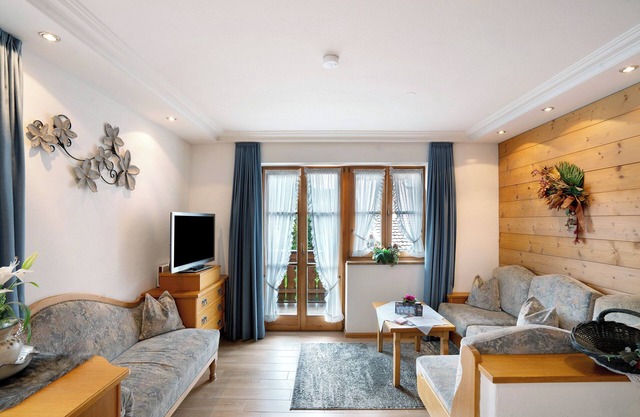 Apartamento 'Gebirgsveilchen Nr 7' con vistas a la montaña, jardín compartido y Wi-Fi
