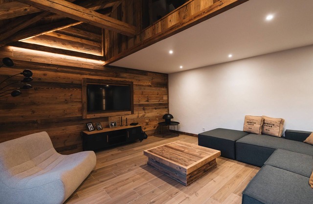 Apartamento 'Gîte Maria' con vistas a la montaña, jardín compartido y Wi-Fi