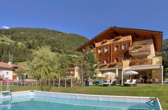 Apartahotel 'Naturresidenz Theistadl Apt 102' con vistas al lago, jardín y Wi-Fi