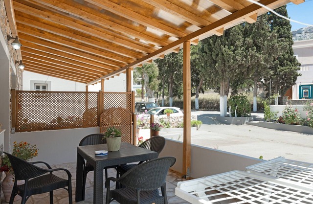 Apartamento 'Iliana 1' con vistas a la montaña, Wi-Fi y aire acondicionado