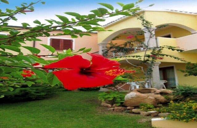Apartamento en Badus con piscina comunitaria
