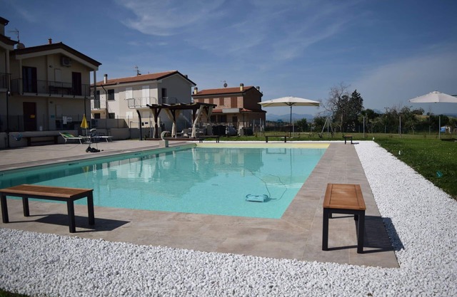 Apartamento en Montecucco con 2 habitaciones, capacidad 6