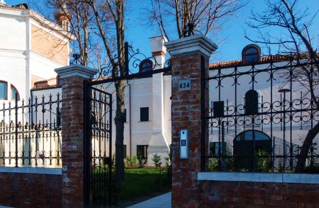 Apartment in Pellestrina with 2 bedrooms and swimming pool