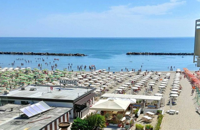 Apartamento 'Appartamento Sul Mare Lido Di Savio' con vistas al mar y balcón