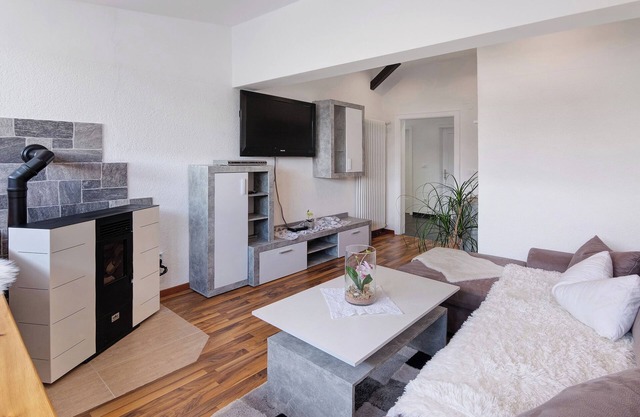 Apartamento 'Kuchler' con vistas a la montaña, terraza privada y Wi-Fi
