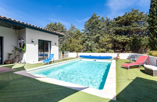 Apartamento 'L'occitane' con terraza compartida, jardín compartido y Wi-Fi