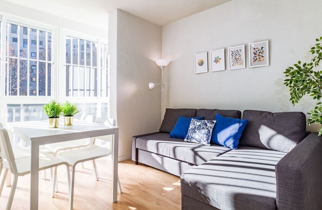 Apartamento localizado en la parte sur de Madrid. Totalmente equipado, con A/C e internet
