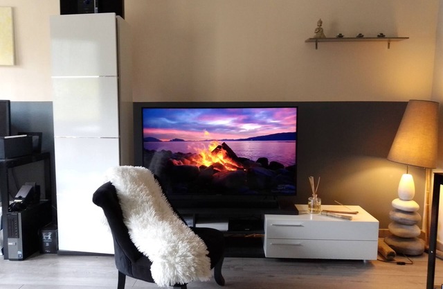 Apartamento 'Location T5 Cluses' con vistas a la montaña, balcón y Wi-Fi