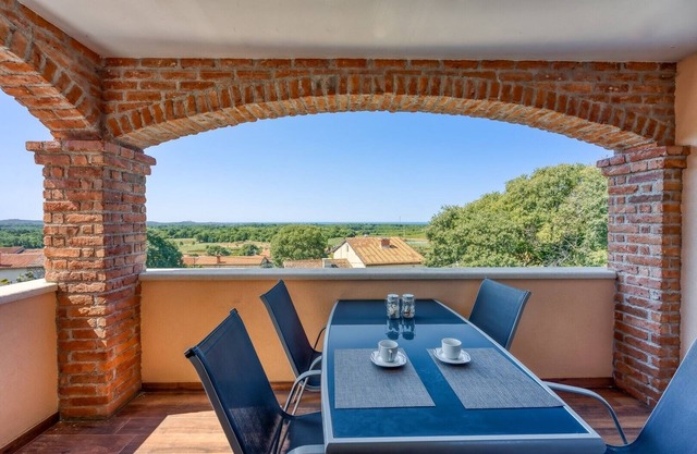Apartment M with Panoramic View
